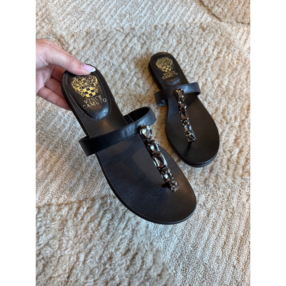 Vince Camuto Womens Black Leather Crystal Embellished Thong Sandals Size 8 NEW